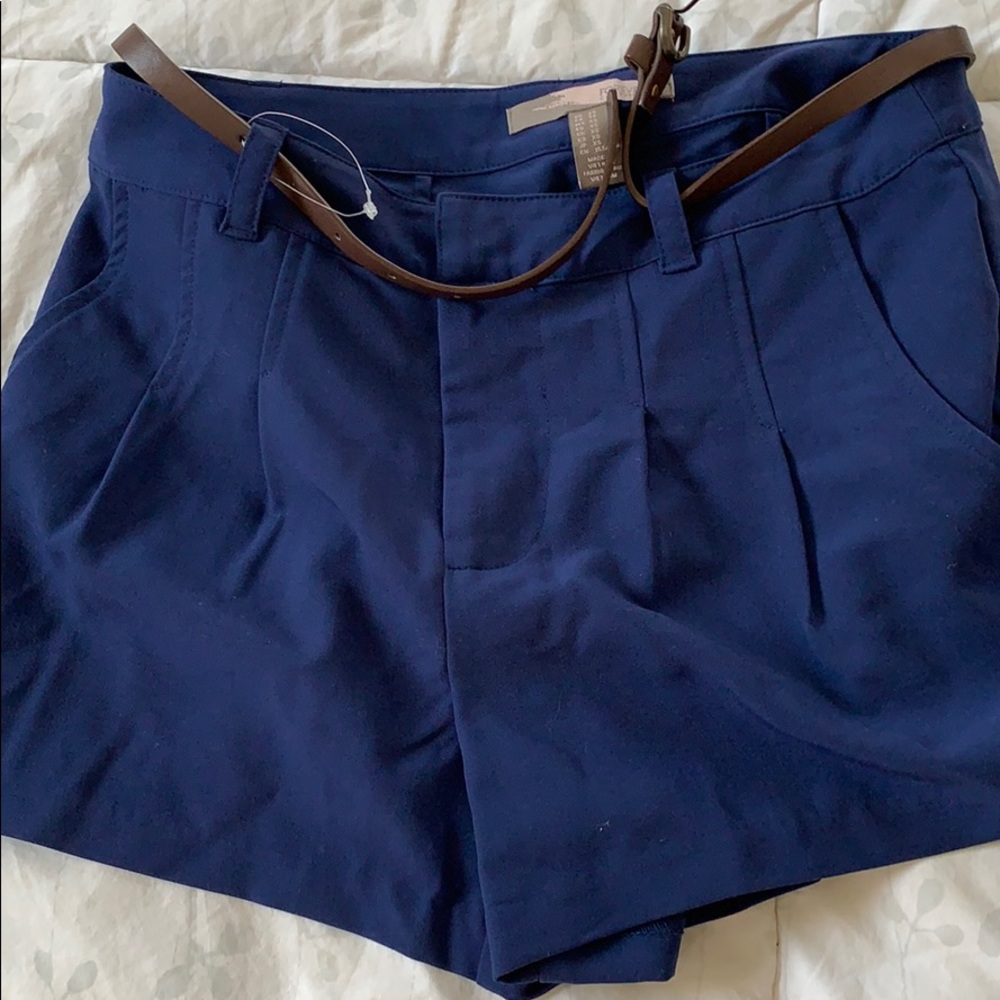 Forever 21 nice shorts. With belt.